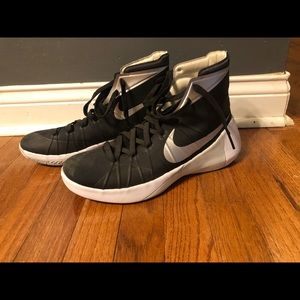 Women’s Basketball Shoes